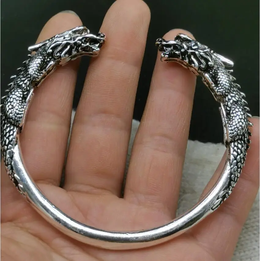 Браслет-талисман с двойной Головой Дракона из белой меди
Браслет-талисман с двойной Головой Дракона из белой меди