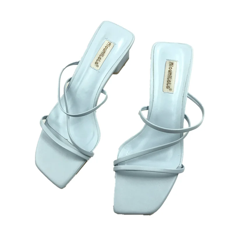 2020 summer new fashion net red thick heel sandals simple beach shoes high heel slippers
2020 summer new fashion net red thick heel sandals simple beach shoes high heel slippers