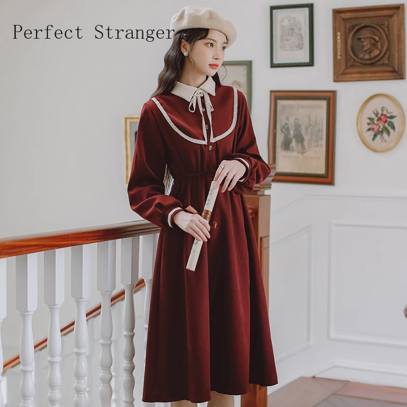 2021 Autumn New Arrival Retro Women Dress Korean Vintage Peter Pan Collar Long Sleeve Female Long Dress 
2021 Autumn New Arrival Retro Women Dress Korean Vintage Peter Pan Collar Long Sleeve Female Long Dress