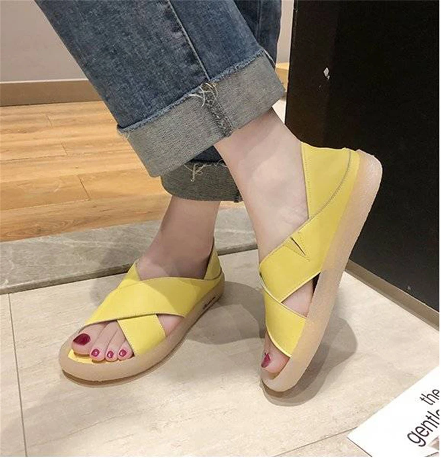 Plus size 35-44 Women Sandals Summer Flat Shoes Ladies Comfy Soft bottom Female Shoes Sandals Women Genuine Leather Sandalias
Plus size 35-44 Women Sandals Summer Flat Shoes Ladies Comfy Soft bottom Female Shoes Sandals Women Genuine Leather Sandalias