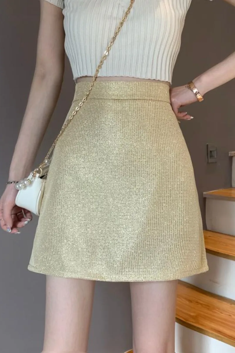 Summer Korean style shiny fried street a-line package hip skirt female high-waisted slim half-length skirt
Summer Korean style shiny fried street a-line package hip skirt female high-waisted slim half-length skirt