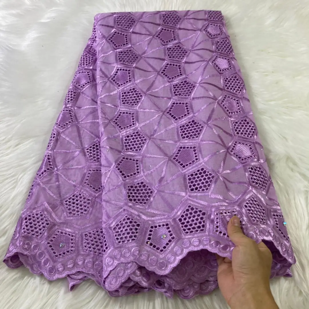Purple Color Stones 100% Cotton Embroidery Fabrics Unique Style 2022 French Guinea Rhinestones Traditional Wedding Dress Sewing
Purple Color Stones 100% Cotton Embroidery Fabrics Unique Style 2022 French Guinea Rhinestones Traditional Wedding Dress Sewing