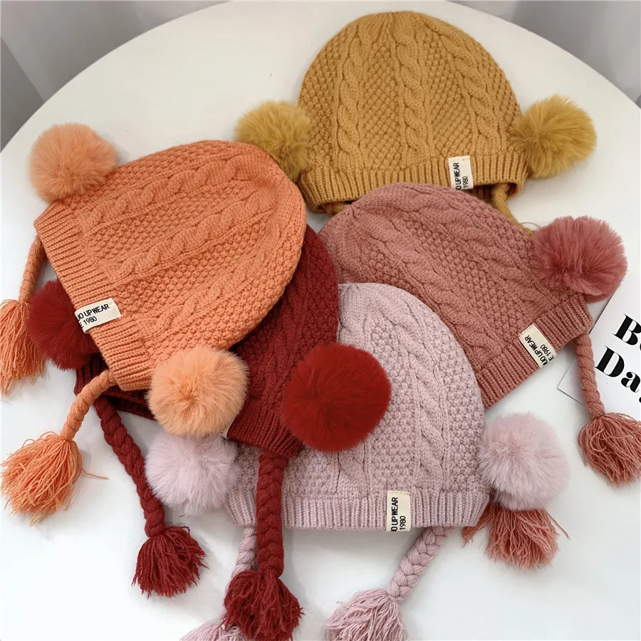 Boys and Girls Knitted Hat Winter New 8-Character Fur Ball Solid Color Children's Hat Thick Warm Baby Wool Hat
Boys and Girls Knitted Hat Winter New 8-Character Fur Ball Solid Color Children's Hat Thick Warm Baby Wool Hat