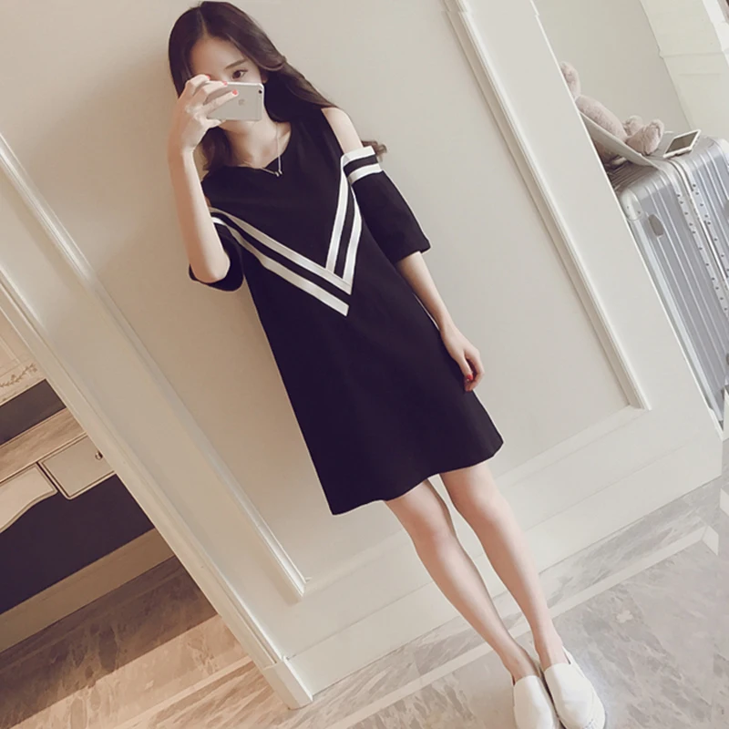 Summer Women Nightgown Sexy Nightshirt Off Shoulder Sleepshirt O-Neck Sleep Dress Casual Nightwear AD216
Summer Women Nightgown Sexy Nightshirt Off Shoulder Sleepshirt O-Neck Sleep Dress Casual Nightwear AD216
