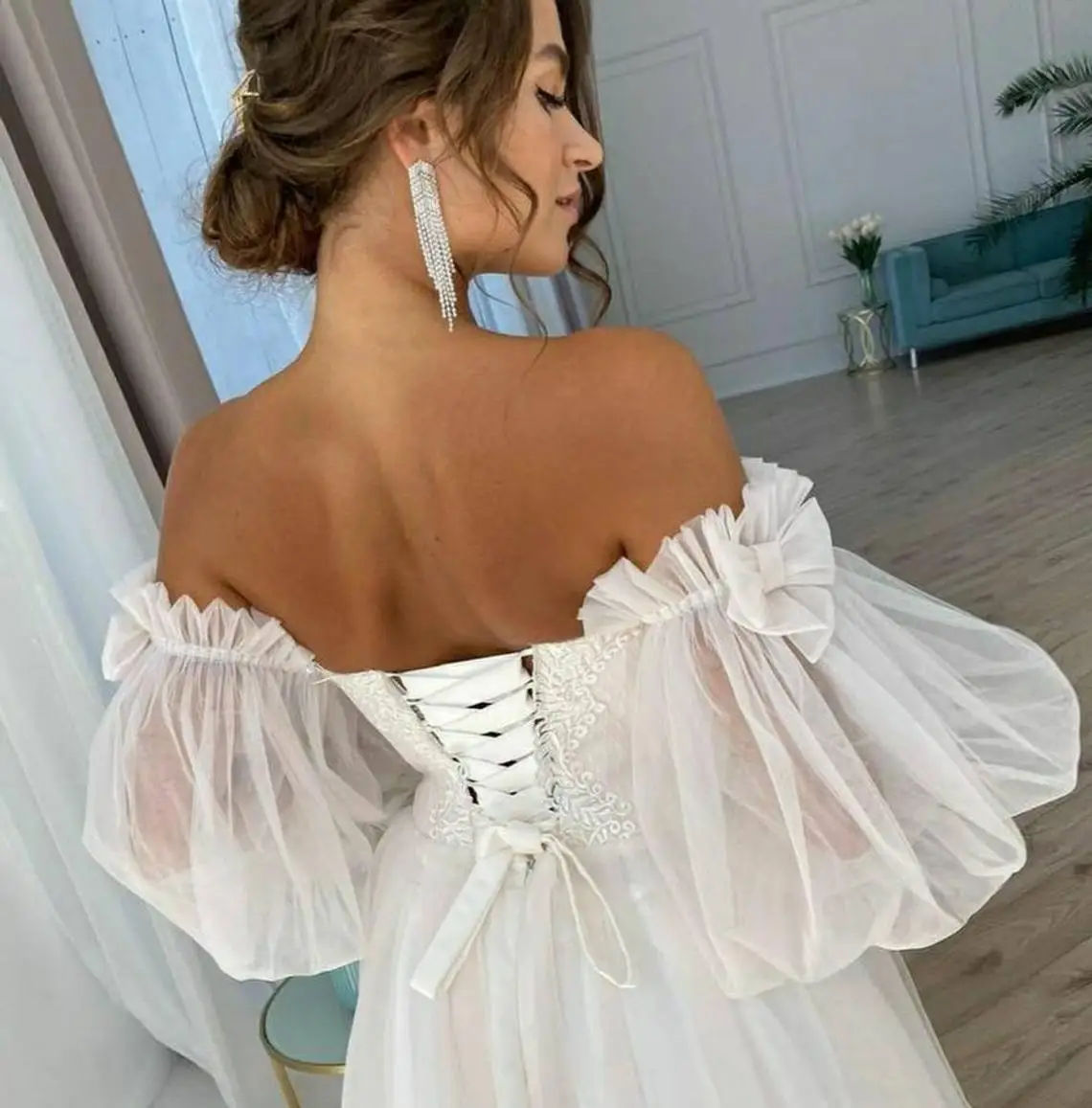 Свадебное платье CloverBridal 2021 с открытыми плечами, кружевом и тюлем, богемные Свадебные платья со съемным рукавом WW8429
Свадебное платье CloverBridal 2021 с открытыми плечами, кружевом и тюлем, богемные Свадебные платья со съемным рукавом WW8429
