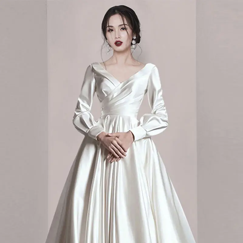 Loose And Thin Pure Color Age Reducing Dress Women's Korean Spring New V-neck Design Long Dresses
Loose And Thin Pure Color Age Reducing Dress Women's Korean Spring New V-neck Design Long Dresses