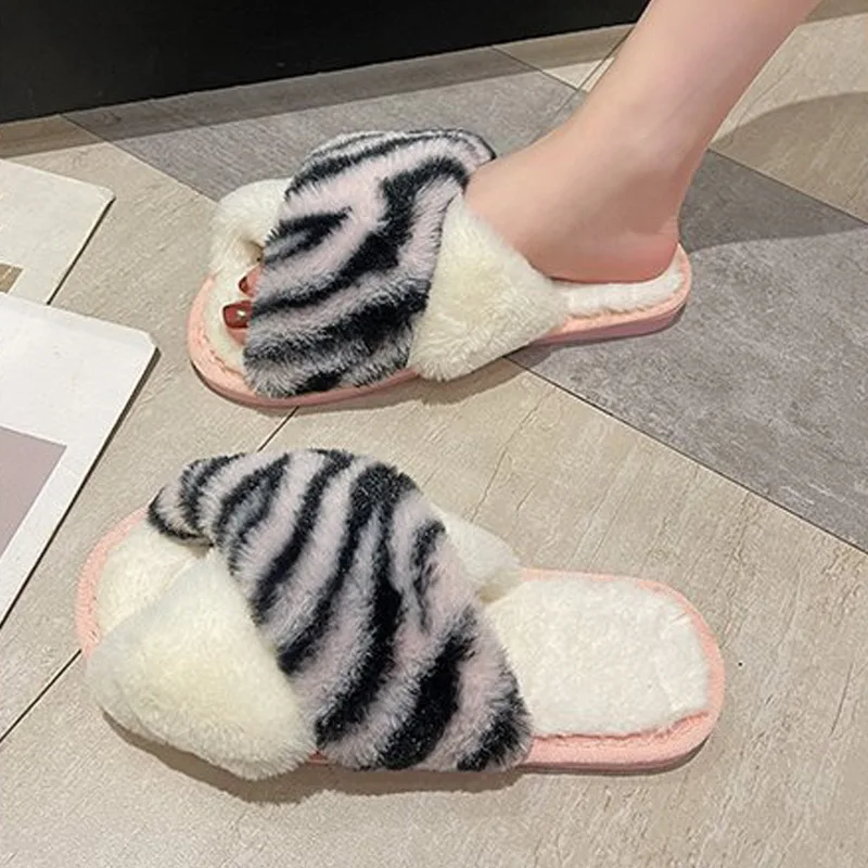 Women Home Warm Slippers With Faux Fur 2021 Winter Fashion Flat Shoes Zebra Pattern Shoes For Woman Flats Basic Slipper 36-41
Women Home Warm Slippers With Faux Fur 2021 Winter Fashion Flat Shoes Zebra Pattern Shoes For Woman Flats Basic Slipper 36-41