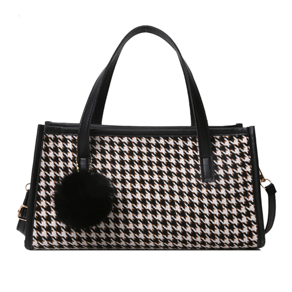 Women Plush Handbags Large Capacity 2021 New Shoulder Bags Casual Tote Crossbody Bags Cow Pattern Fur Ball Decoration Bags
Women Plush Handbags Large Capacity 2021 New Shoulder Bags Casual Tote Crossbody Bags Cow Pattern Fur Ball Decoration Bags