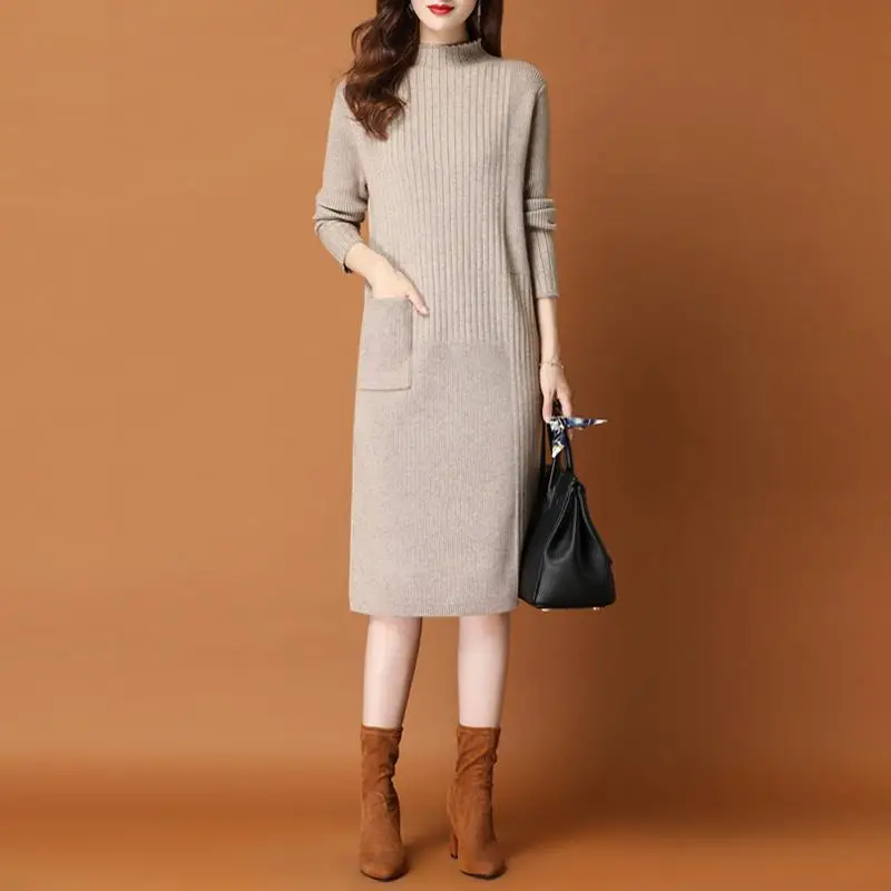 Half-high Collar Autumn And Winter New Mid-length Knitted Sweater Bottoming Shirt Over The Knee Loose Dress Women
Half-high Collar Autumn And Winter New Mid-length Knitted Sweater Bottoming Shirt Over The Knee Loose Dress Women