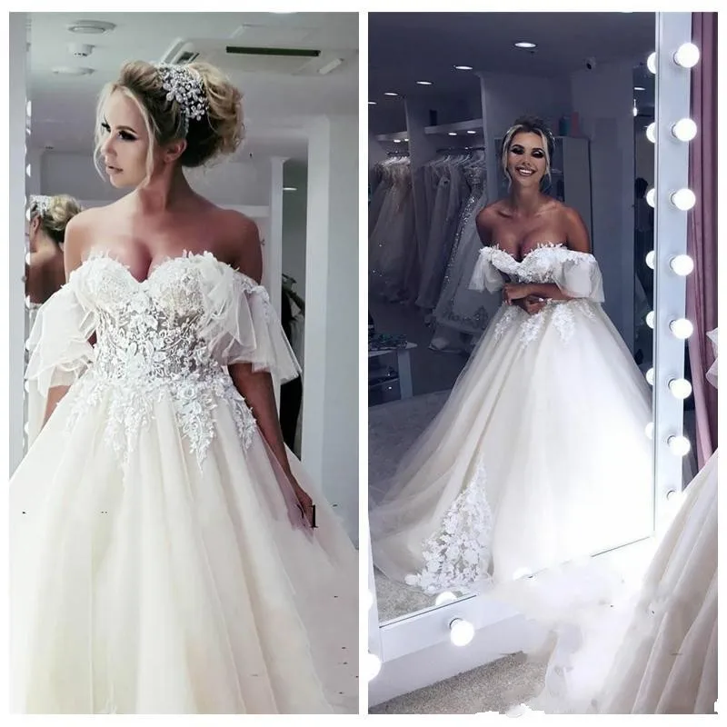 Romantic Modest Sexy A-Line Wedding Dresses Sweetheart Lace Appliques Wedding Dress Bridal Gowns Lace Vestidos De Noiva Marriage
Romantic Modest Sexy A-Line Wedding Dresses Sweetheart Lace Appliques Wedding Dress Bridal Gowns Lace Vestidos De Noiva Marriage