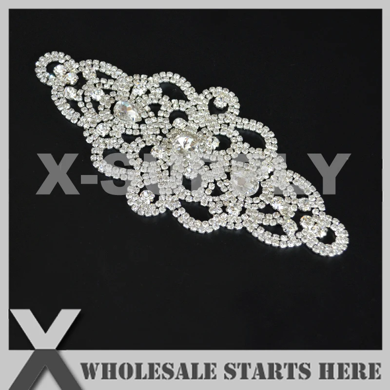 (2pcs/lot) Flat Back Silver Crystal Rhinestone Embellishments,For Bridal Wedding Dress,X12-0019
(2pcs/lot) Flat Back Silver Crystal Rhinestone Embellishments,For Bridal Wedding Dress,X12-0019