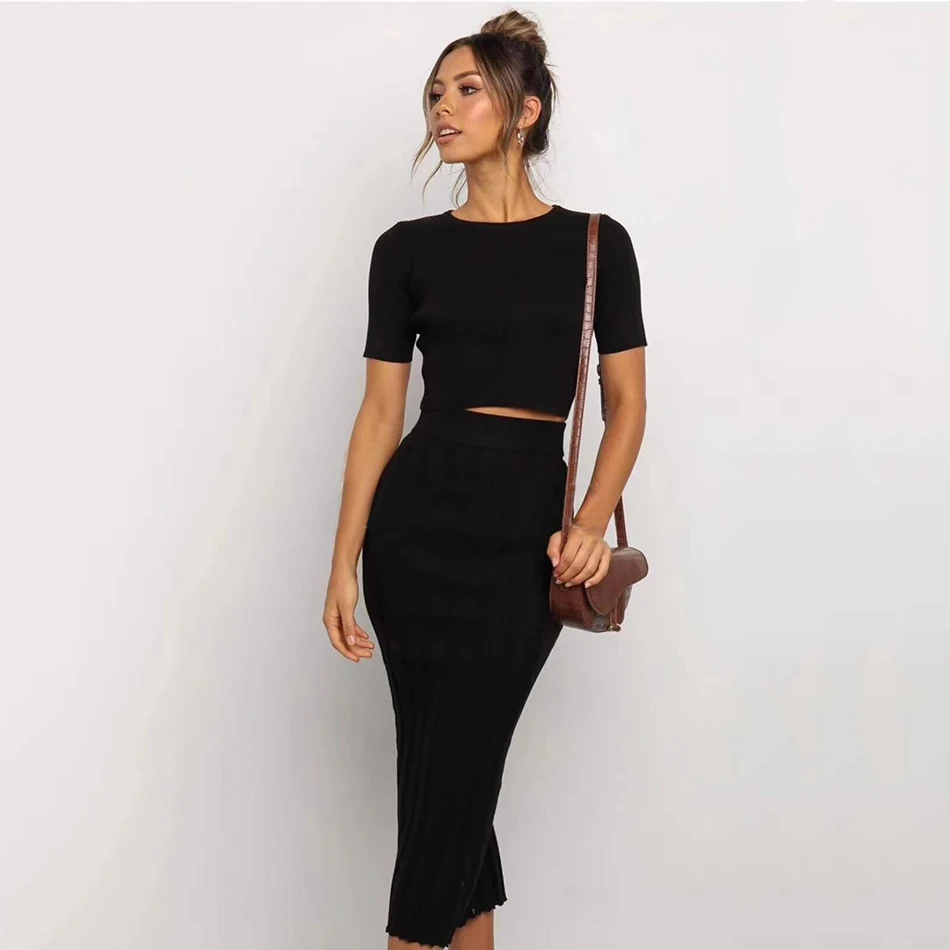 High-Quality Women'S Bodycon Knit Set Spring 2021 Sexy O-Neck Short-Sleeved Pullover And High-Waist Midi Skirt Two-Piece Set
High-Quality Women'S Bodycon Knit Set Spring 2021 Sexy O-Neck Short-Sleeved Pullover And High-Waist Midi Skirt Two-Piece Set