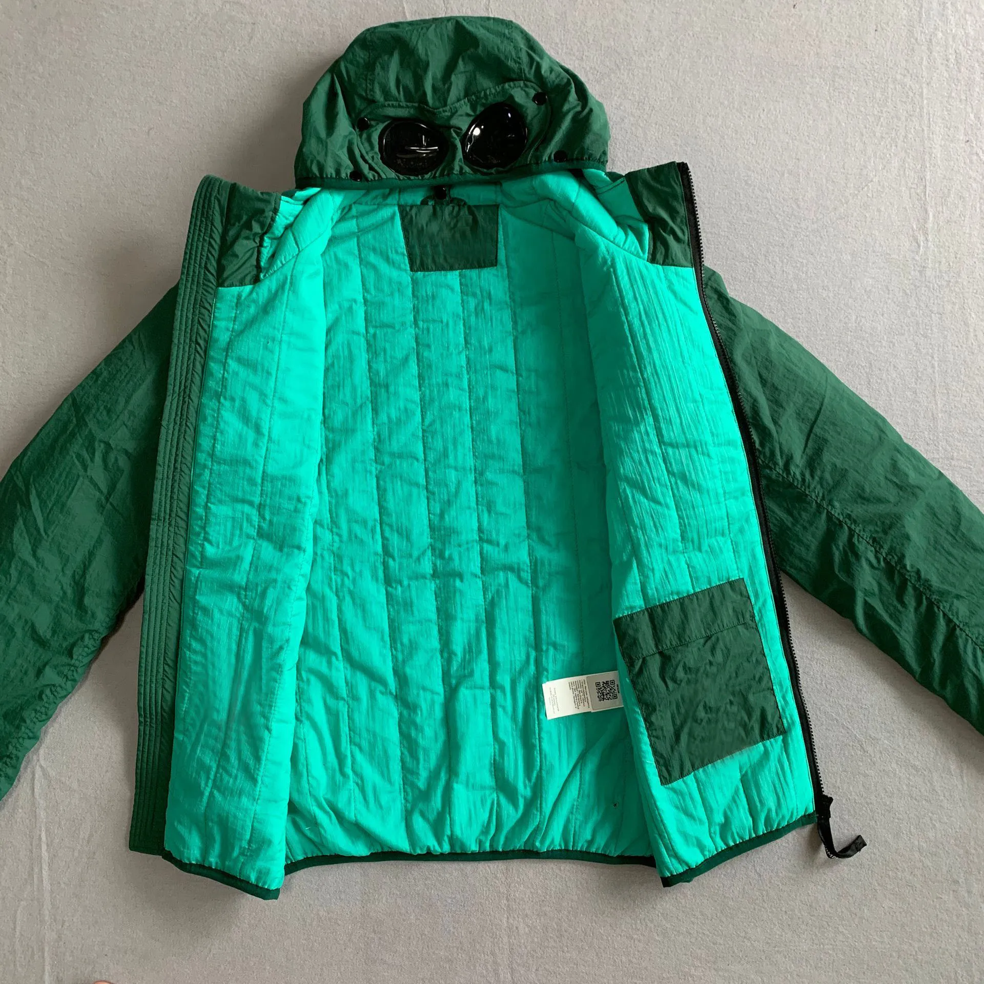 2021 Winter Men's Hooded Cotton Jacket Casual Windproof Cotton Jacket Youth Warm Cotton Jacket Glasses Decoration High Quality
2021 Winter Men's Hooded Cotton Jacket Casual Windproof Cotton Jacket Youth Warm Cotton Jacket Glasses Decoration High Quality