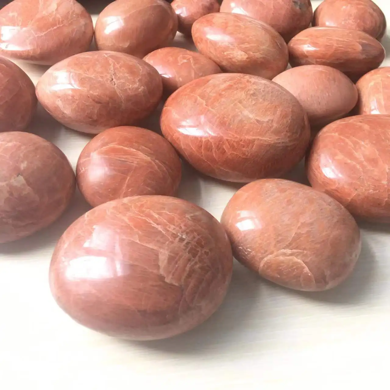 Natural Quartz Crystal Peach Moonstone Palm Stones Healing Reiki Massage Gemstones Home Decoration
Natural Quartz Crystal Peach Moonstone Palm Stones Healing Reiki Massage Gemstones Home Decoration