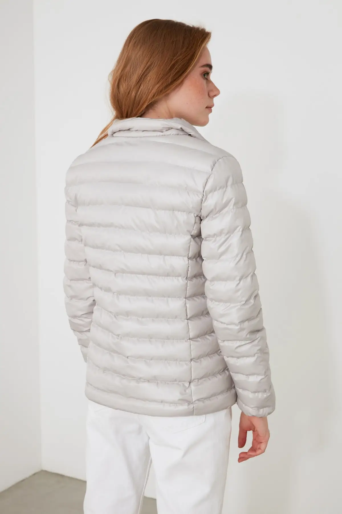 Trendyol Upright Collar Zipper It Should Cover INFLATABLE coat TWOAW21MO0150
Trendyol Upright Collar Zipper It Should Cover INFLATABLE coat TWOAW21MO0150