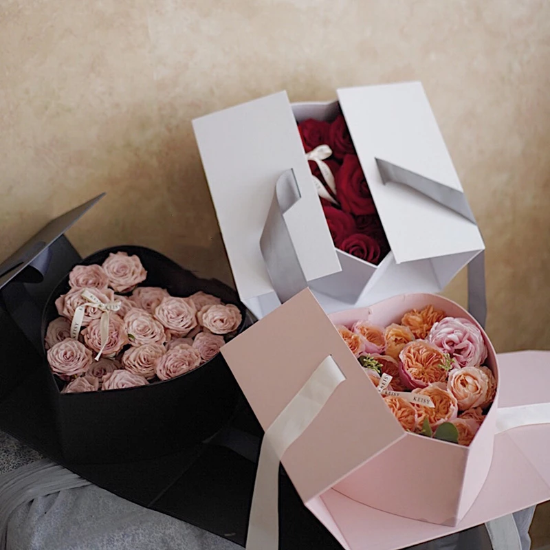 Creative Heart Gift Box Surprise Flowers Packaging for Romantic Wedding Flower Shop DIY Valentine's Day
Creative Heart Gift Box Surprise Flowers Packaging for Romantic Wedding Flower Shop DIY Valentine's Day