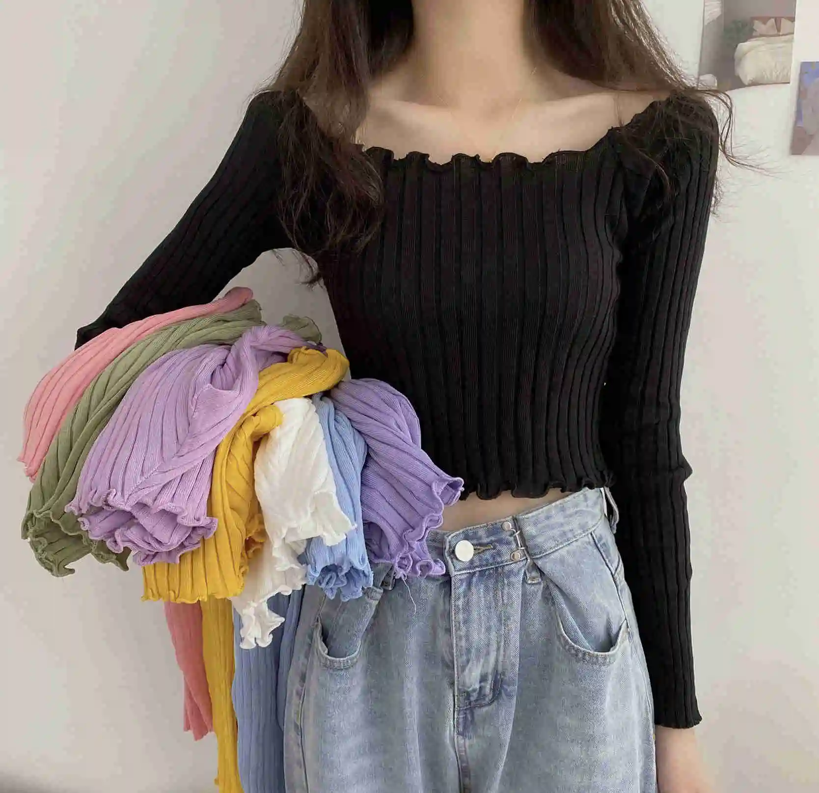 Black Off-shoulder Top Women's Spring and Autumn Western Style Inner Wear Long Sleeve Slim Fit All-match Wooden Ear Knitted.
Black Off-shoulder Top Women's Spring and Autumn Western Style Inner Wear Long Sleeve Slim Fit All-match Wooden Ear Knitted.