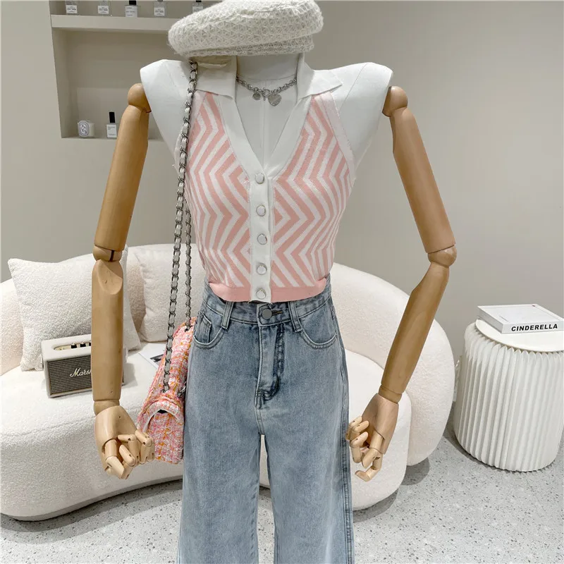 Women's Spring Summer 2021 Fashion Open collarbone Polo neck woolen vest Contrast water ripple Knitted Top
Women's Spring Summer 2021 Fashion Open collarbone Polo neck woolen vest Contrast water ripple Knitted Top