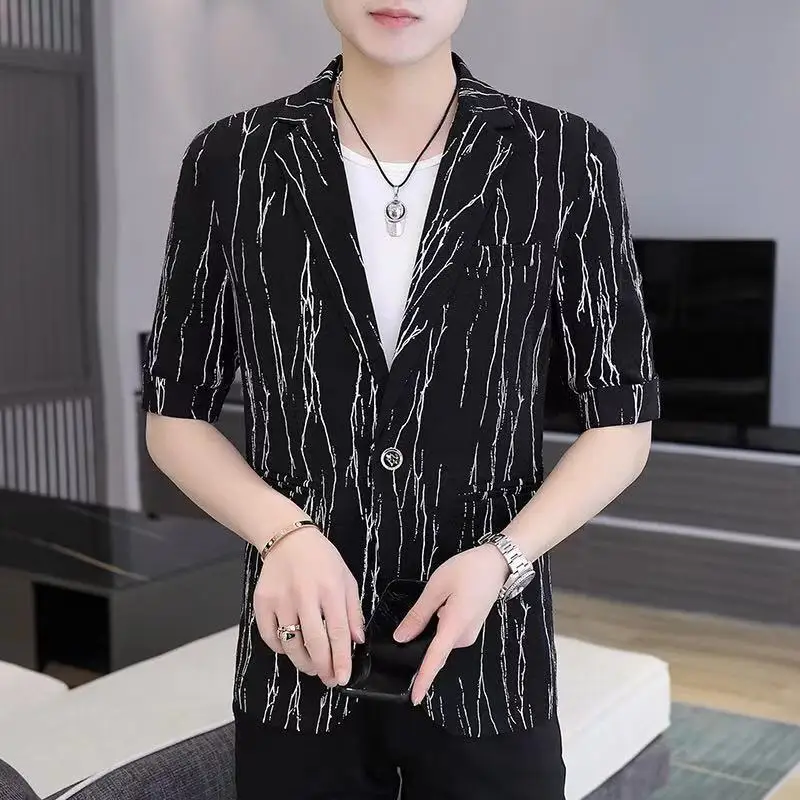 2021 new summer men's suit mid sleeve Korean slim fit short sleeve Blazer trend thin style 3 / 4 Sleeve Jacket Party Dress
2021 new summer men's suit mid sleeve Korean slim fit short sleeve Blazer trend thin style 3 / 4 Sleeve Jacket Party Dress