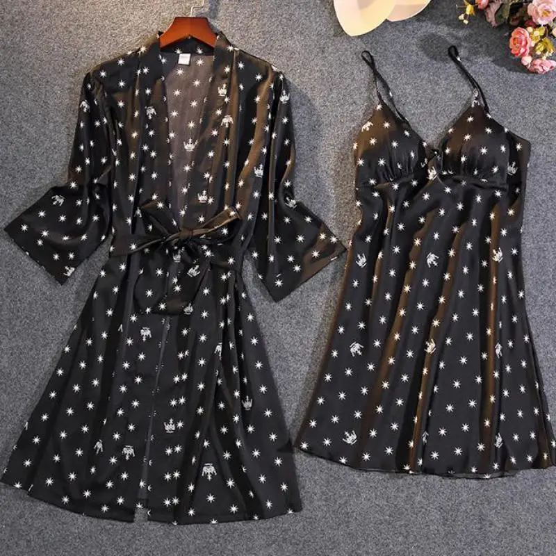 Халат-кимоно для Сексуальная сатиновая Ночная сорочка, костюм-двойка комплект халат кимоно с v-образным вырезом халат костюмы тонкие сезон: ... 
Халат-кимоно для Сексуальная сатиновая Ночная сорочка, костюм-двойка комплект халат кимоно с v-образным вырезом халат костюмы тонкие сезон: ...