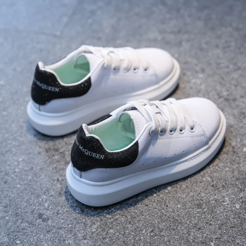 New Style Brand Children's White Shoes Girl and Boys Fashion Casual Sneaker High Quality McQueen Kids Sport Shoes 
New Style Brand Children's White Shoes Girl and Boys Fashion Casual Sneaker High Quality McQueen Kids Sport Shoes