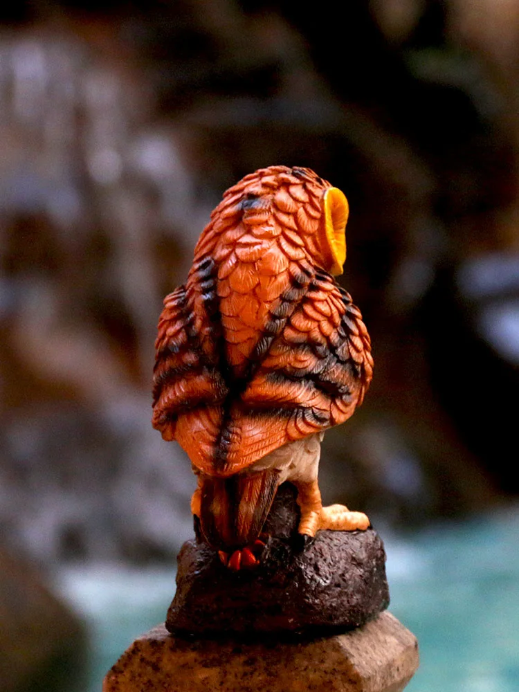 Simulation animal owl sculpture ornament outdoor garden courtyard resin decoration model forest protection watcher driving birds
Simulation animal owl sculpture ornament outdoor garden courtyard resin decoration model forest protection watcher driving birds