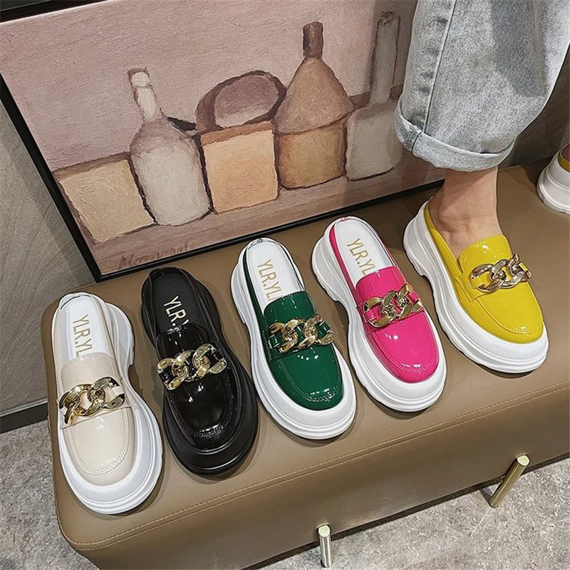 2021 New Thick Soles Female Mueller Slippers Outdoor Casual Flip-flops Fashion Chain Decorative Lady Slippers Beach Slippers
2021 New Thick Soles Female Mueller Slippers Outdoor Casual Flip-flops Fashion Chain Decorative Lady Slippers Beach Slippers