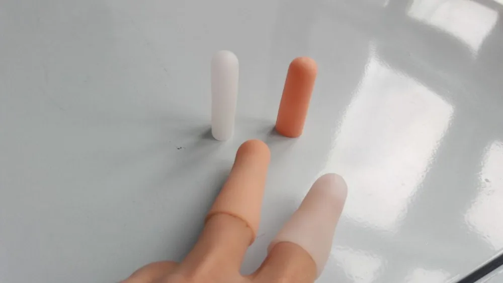 10 pcs/lot Gel Toe Tube Finger Protector Sleeve Separator for Protect Cracked Skin Corn Blisters Callus Care Relief
10 pcs/lot Gel Toe Tube Finger Protector Sleeve Separator for Protect Cracked Skin Corn Blisters Callus Care Relief