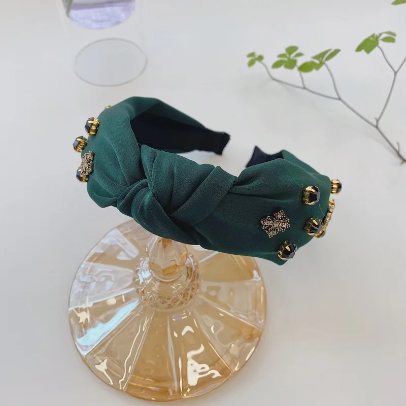 Crystal Cross Headbands For Women Korea Hair Accessories Scrunchie Girls Hair Band Hair Bows Hairbands 
Crystal Cross Headbands For Women Korea Hair Accessories Scrunchie Girls Hair Band Hair Bows Hairbands