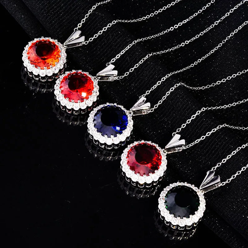New Dainty V Round Pendant Necklace Inlay AAA Cubic Zirconia Fashion S925 Silvery Jewelry For Women Wedding Valentine's Day Gift
New Dainty V Round Pendant Necklace Inlay AAA Cubic Zirconia Fashion S925 Silvery Jewelry For Women Wedding Valentine's Day Gift