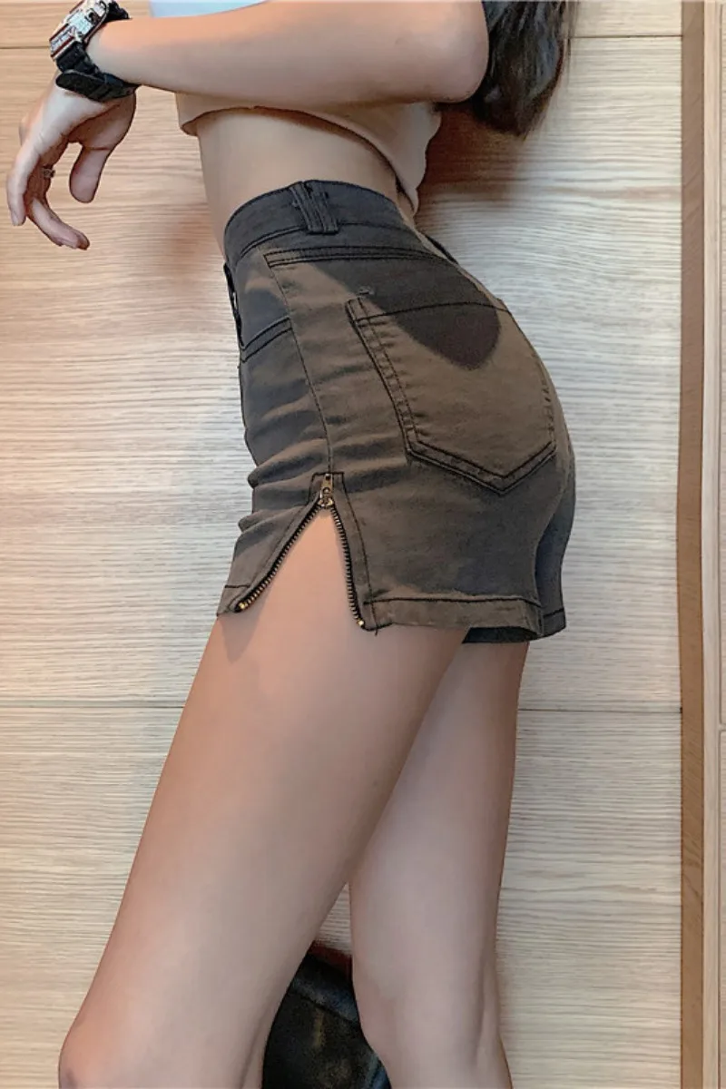 New fashion women's Retro High Waist slim stretch jeans hot pants personalized side zipper buttocks shorts
New fashion women's Retro High Waist slim stretch jeans hot pants personalized side zipper buttocks shorts