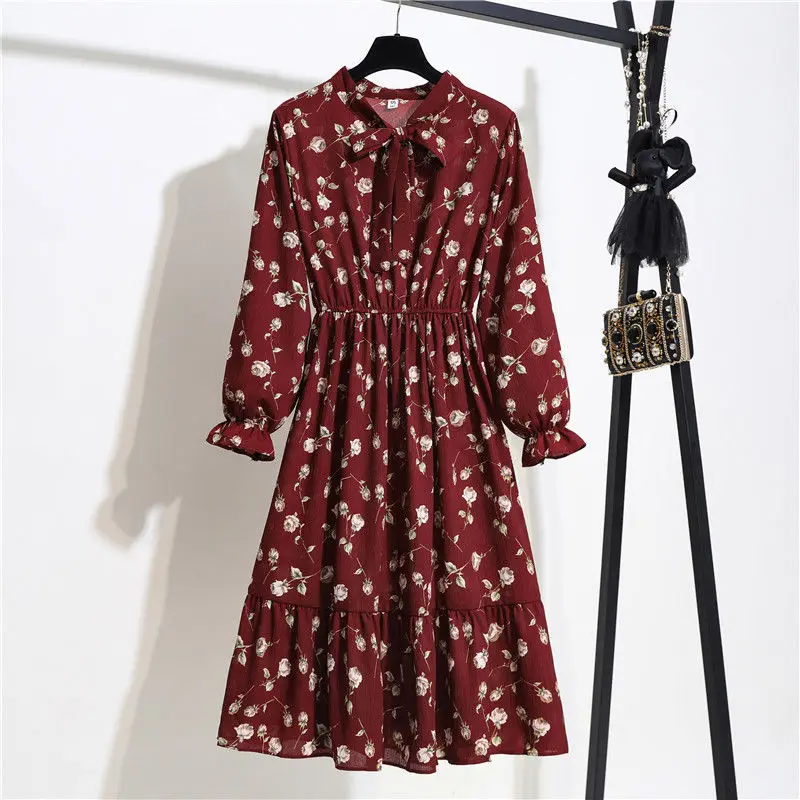 8-color Korean floral chiffon dress female 2021 spring and autumn new French polka dot dress trumpet sleeve ruffled midi dress
8-color Korean floral chiffon dress female 2021 spring and autumn new French polka dot dress trumpet sleeve ruffled midi dress