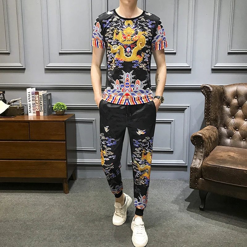 Summer 2Pcs Tracksuit Men Dragon Print Men's Sportswear Casual Suits Jogging Homme Luxury Streetwear Social Sets Men Clothes
Summer 2Pcs Tracksuit Men Dragon Print Men's Sportswear Casual Suits Jogging Homme Luxury Streetwear Social Sets Men Clothes