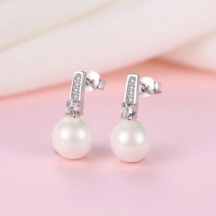 100% 925 sterling silver shell earrings. Elegant female wear. Sexy temperament. Woman earrings. Fashion Jewellery
100% 925 sterling silver shell earrings. Elegant female wear. Sexy temperament. Woman earrings. Fashion Jewellery