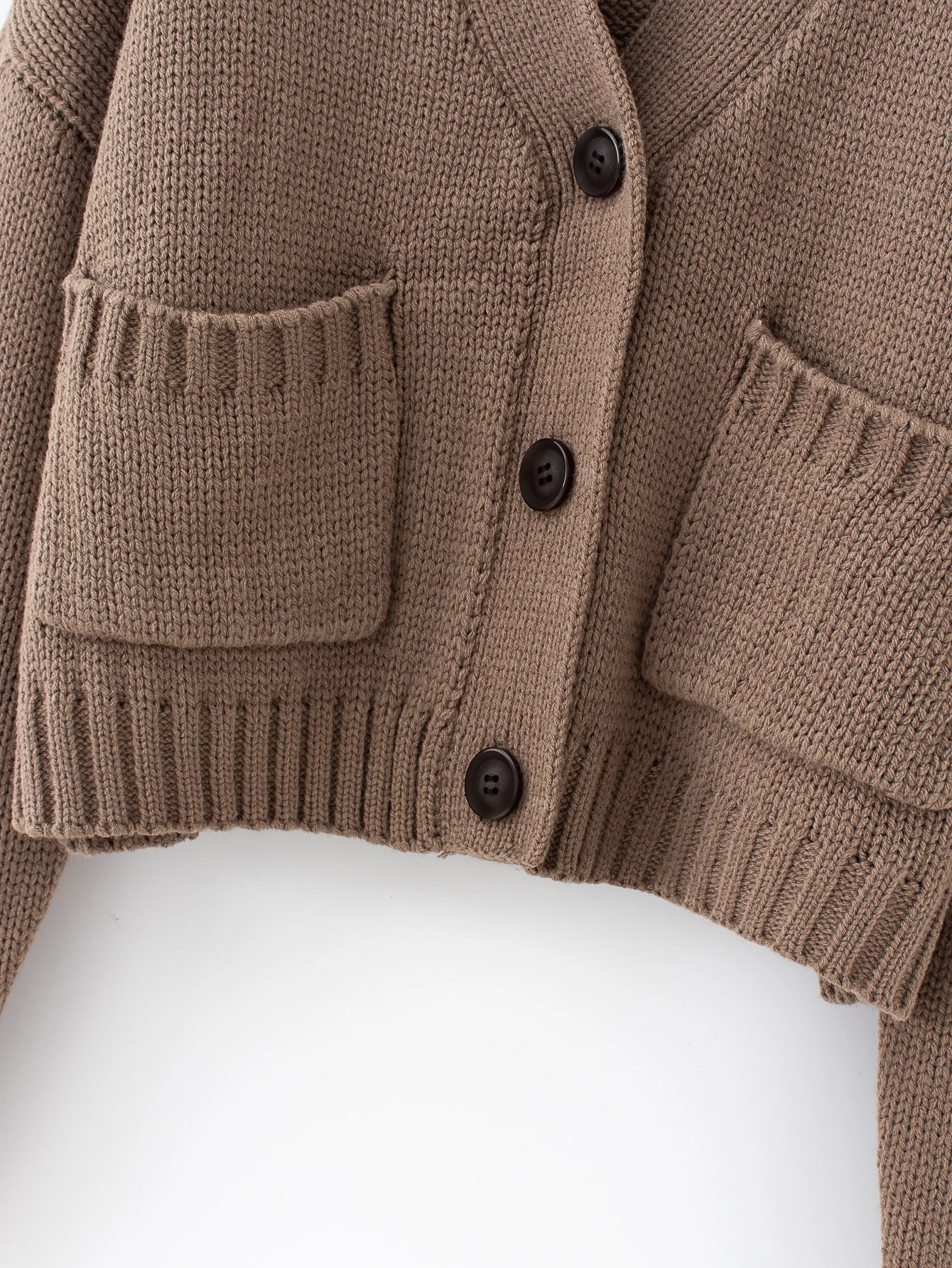 Women's New V-neck Long-sleeved Coat Plain Casual Sweater Fashion Casual Pocket Knit Cardigan Jacket Female
Women's New V-neck Long-sleeved Coat Plain Casual Sweater Fashion Casual Pocket Knit Cardigan Jacket Female