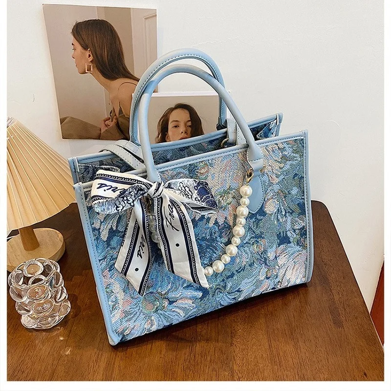 Garden Style Oil Painting Tote Bag Women's Leather and Canvas Bag 2021 Large Capacity Portable Shoulder Bag Handbags for Women
Garden Style Oil Painting Tote Bag Women's Leather and Canvas Bag 2021 Large Capacity Portable Shoulder Bag Handbags for Women