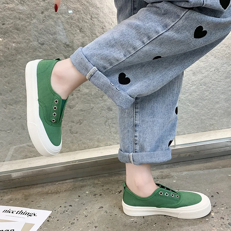 Canvas shoes women's summer 2021 new Korean version of platform casual shoes online celebrity leopard print pedal white shoes
Canvas shoes women's summer 2021 new Korean version of platform casual shoes online celebrity leopard print pedal white shoes