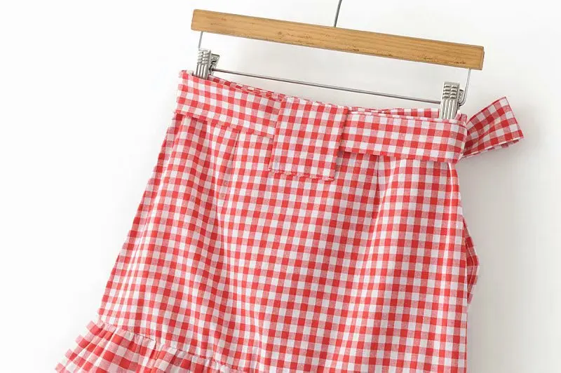 Women'sNew High Waist Irregular Lotus Leaf Edge Plaid Mini Skirt
Women'sNew High Waist Irregular Lotus Leaf Edge Plaid Mini Skirt