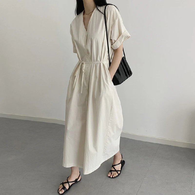 Johnature Summer New Korean V-neck Tie Dresses 2021 Casual Solid Color Loose Single-breasted Pockets Women Dress
Johnature Summer New Korean V-neck Tie Dresses 2021 Casual Solid Color Loose Single-breasted Pockets Women Dress