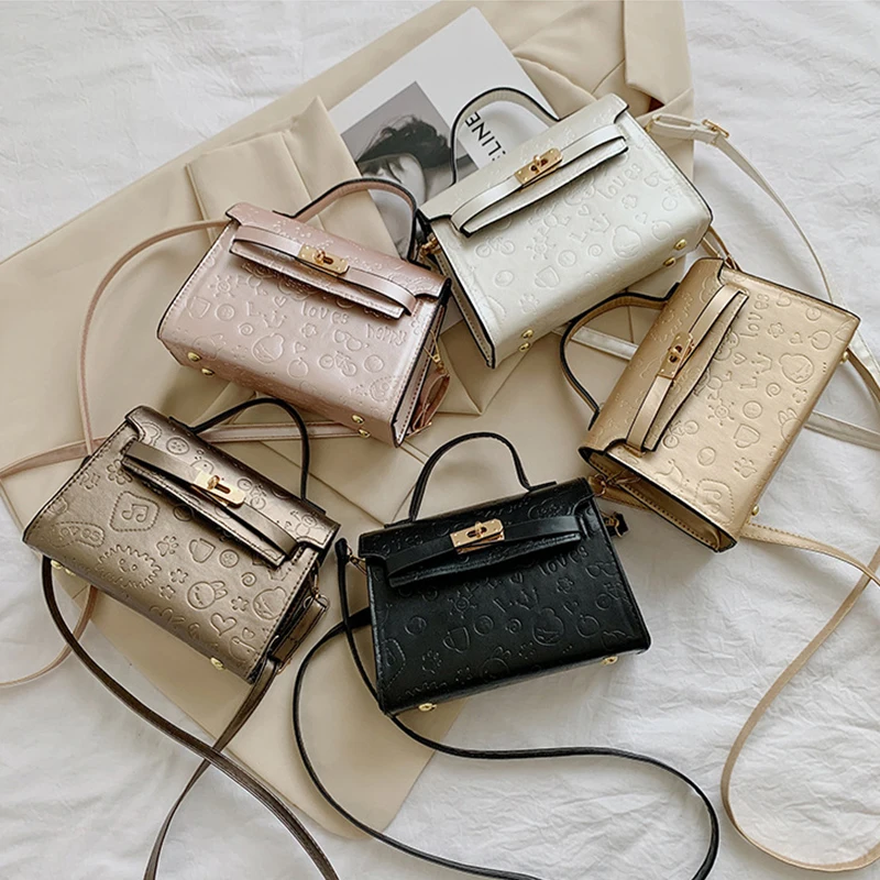 Women's Shoulder Bags Luxury Designer PU Cartoon Embossed Pattern Top-Handle Tote New Fashion Cute Travel Crossbody Bag Shopper
Women's Shoulder Bags Luxury Designer PU Cartoon Embossed Pattern Top-Handle Tote New Fashion Cute Travel Crossbody Bag Shopper