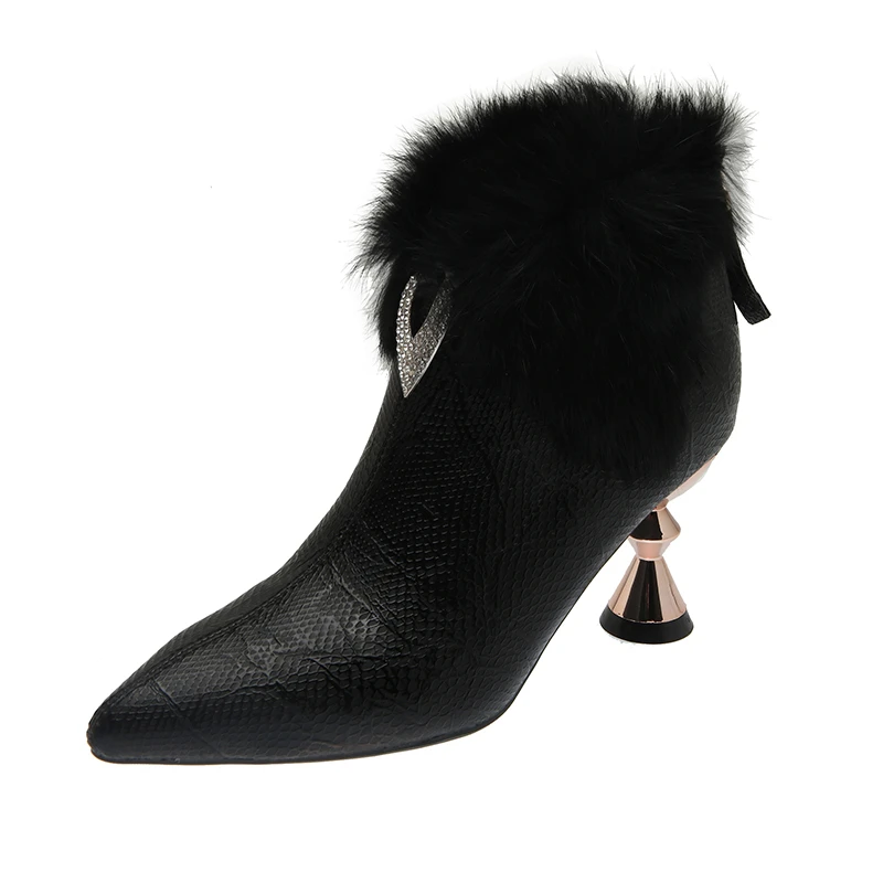 Boots Women High Heels Pointed Toe Fashion Thin Heels High Winter Ankle Plush Solid Bling High Quality Zipper
Boots Women High Heels Pointed Toe Fashion Thin Heels High Winter Ankle Plush Solid Bling High Quality Zipper