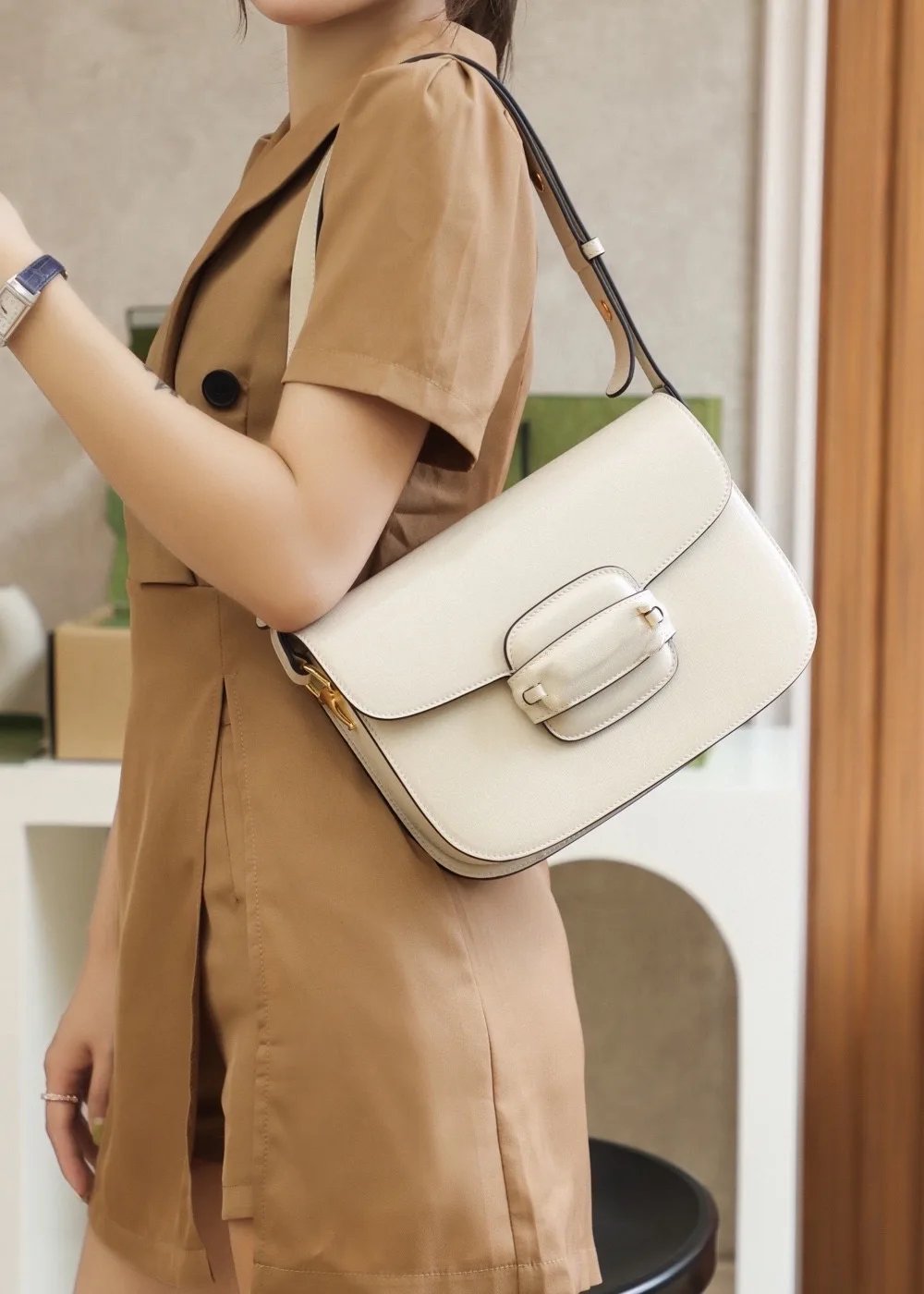 1:1 AAA Luxury Designer Bags Top Original Quality High End Women Handbags Genuine Leather 100% Real Photos
1:1 AAA Luxury Designer Bags Top Original Quality High End Women Handbags Genuine Leather 100% Real Photos