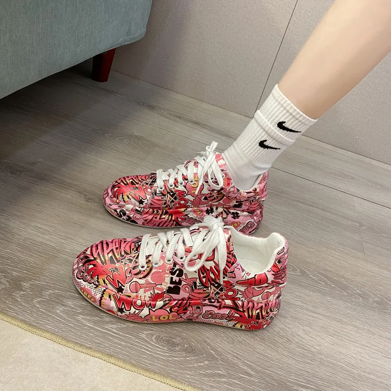 2021 Summer New Style Graffiti Thick-soled Height-enhancing Shoes Outdoor Comfortable Casual Sports Shoes Zapatos De Mujer
2021 Summer New Style Graffiti Thick-soled Height-enhancing Shoes Outdoor Comfortable Casual Sports Shoes Zapatos De Mujer