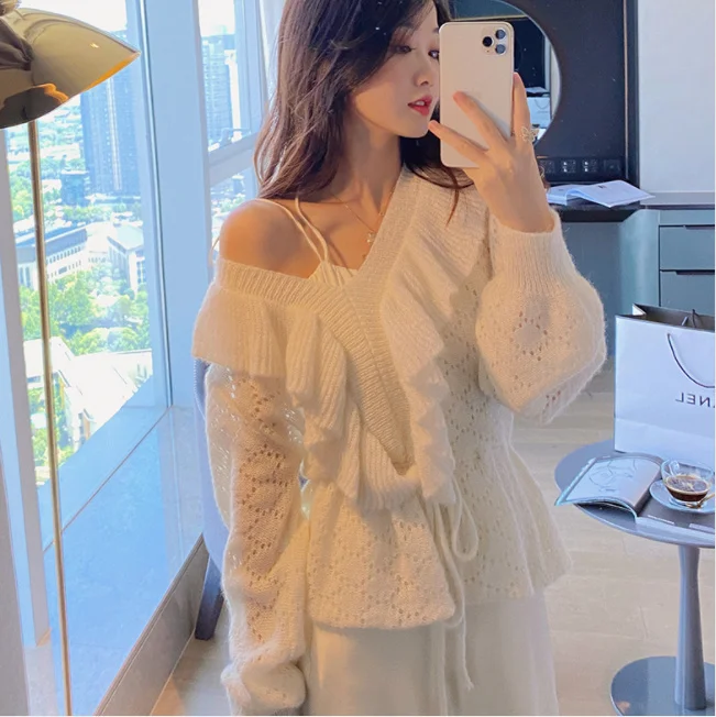 Белый свитер с V-образным вырезом, Женский весенне-осенний тонкий свободный стильный ажурный топ с открытыми плечами, осенне-зимний свитер
Белый свитер с V-образным вырезом, Женский весенне-осенний тонкий свободный стильный ажурный топ с открытыми плечами, осенне-зимний свитер