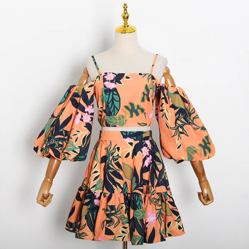 Female Summer Sets For Women Square Collar Puff Sleeve Off Shoulder Mini Skirts Hit Color Sexy Two Piece Set
Female Summer Sets For Women Square Collar Puff Sleeve Off Shoulder Mini Skirts Hit Color Sexy Two Piece Set
