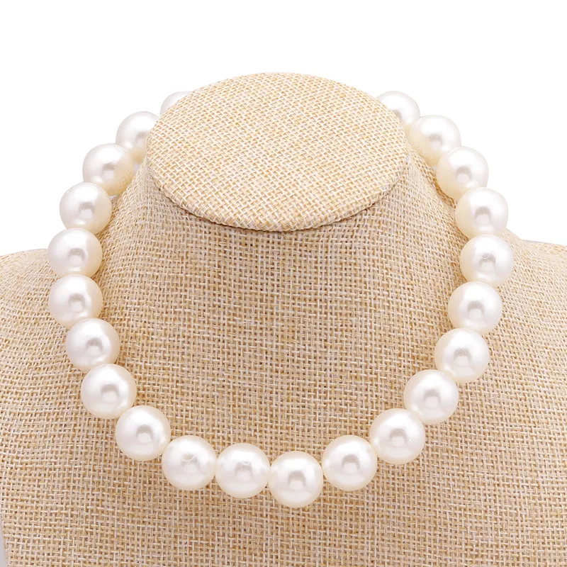 Elegant White Imitation Pearl Choker Necklace Big Round Pearl Wedding Bohemia Necklace for Women Girl's Charm Fashion Jewelry
Elegant White Imitation Pearl Choker Necklace Big Round Pearl Wedding Bohemia Necklace for Women Girl's Charm Fashion Jewelry