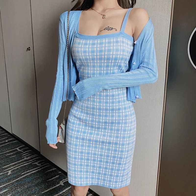 Knitted Two Piece Set Women Crop Top + Sexy Spaghetti Strap Plaid Dress Suits Sweet Long Sleeve Sweater Cardigan 2 Piece Suits 
Knitted Two Piece Set Women Crop Top + Sexy Spaghetti Strap Plaid Dress Suits Sweet Long Sleeve Sweater Cardigan 2 Piece Suits