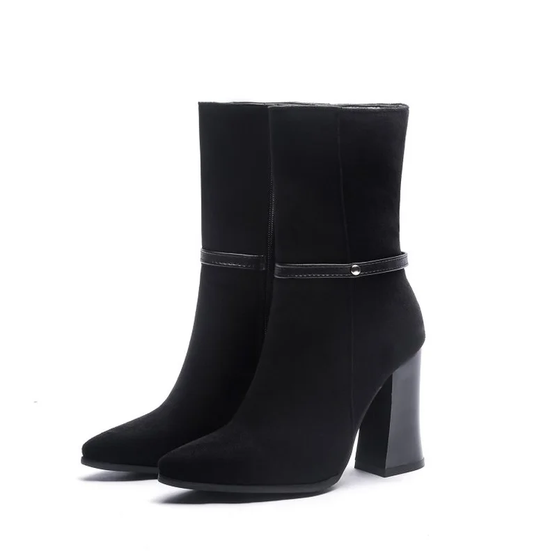 Female Spring Autumn New Fund Short Boots Vogue Thick Follow Pointed Leopard Grain To Match Money T1015
Female Spring Autumn New Fund Short Boots Vogue Thick Follow Pointed Leopard Grain To Match Money T1015