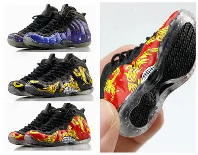 One pair of 3D 1:6 trendy hiking boots sports shoes the best gifts for your. 
One pair of 3D 1:6 trendy hiking boots sports shoes the best gifts for your.