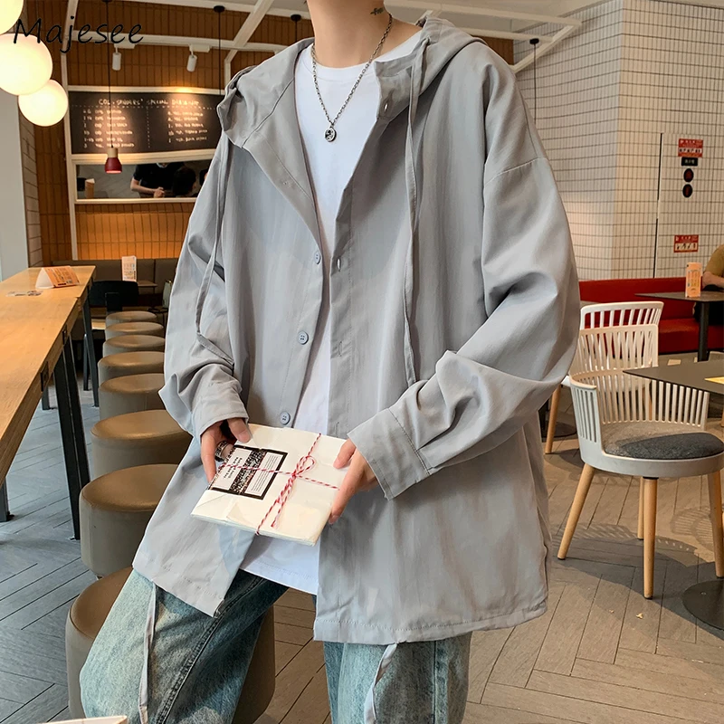 Spring Hooded Jackets Men Sunscreen Single Breasted Windbreaker Handsome Couples Solid Korean Fashion Drawstring Coats All-match
Spring Hooded Jackets Men Sunscreen Single Breasted Windbreaker Handsome Couples Solid Korean Fashion Drawstring Coats All-match